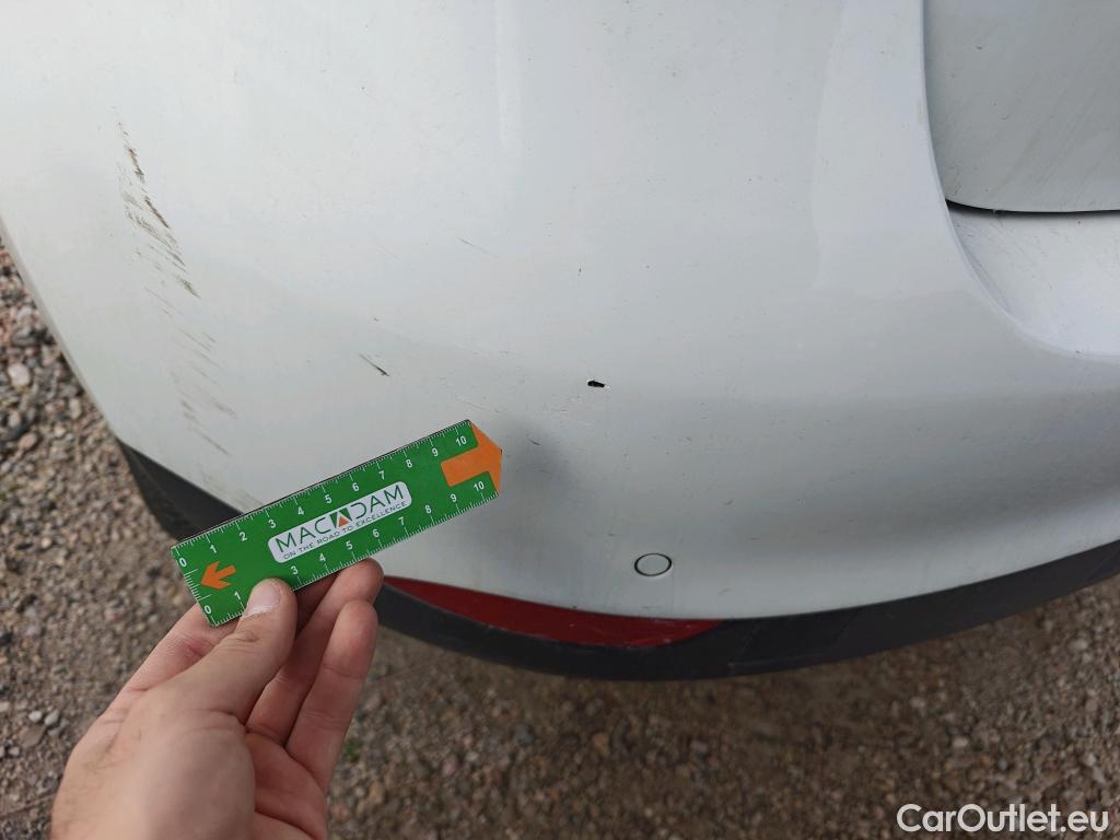  Renault  Megane RENAULT MÉGANE 5p 3G berlina con portón Bose Energy dCi 130 S&S Euro 6 #33