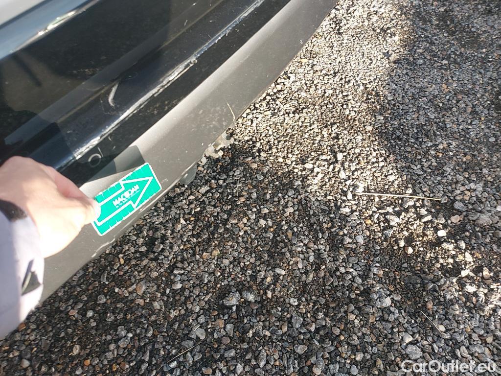  Toyota  RAV4 TOYOTA  / 2018 / 5P / todoterreno 2.5l 220H Style 4WD #7