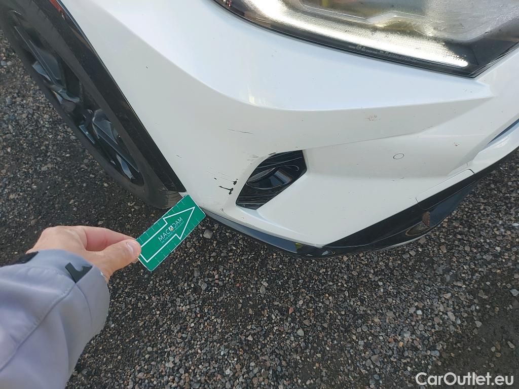  Toyota  RAV4 TOYOTA  / 2018 / 5P / todoterreno 2.5l 220H Style 4WD #2