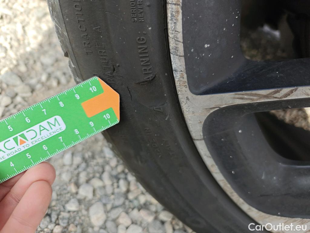  Renault  Megane RENAULT MÉGANE 5p 3G berlina con portón Bose Energy dCi 130 S&S Euro 6 #16