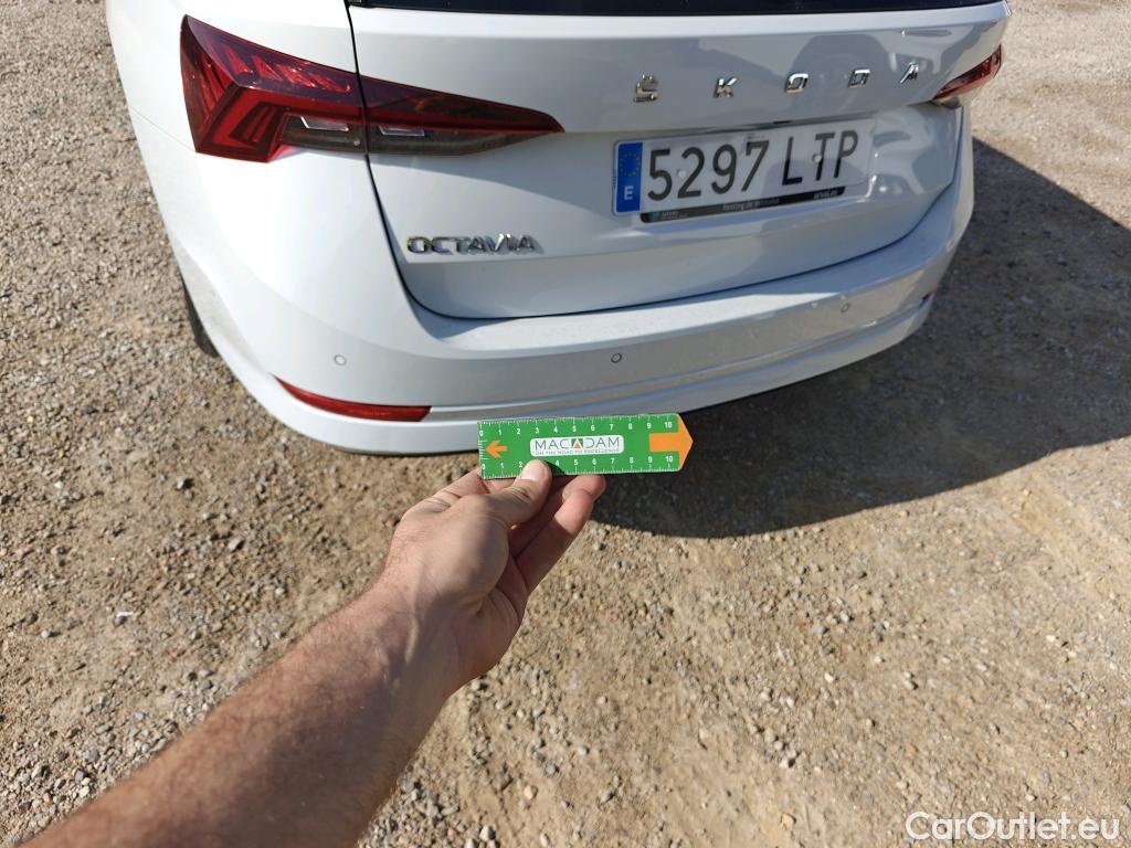  Skoda  Octavia SKODA  / 2020 / 5P / familiar Combi 2.0 TDI 110kW (150CV) DSG Style #8