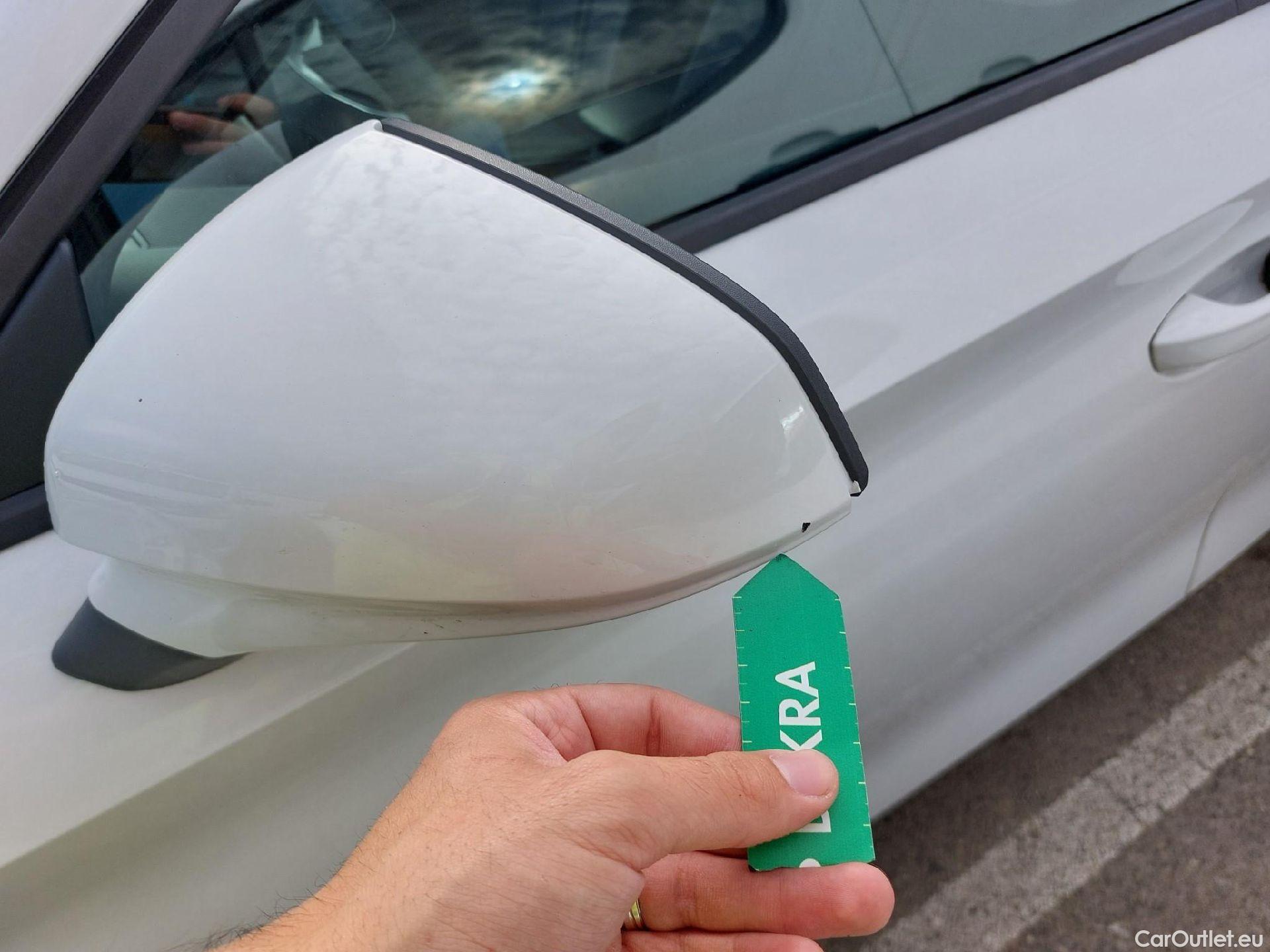  Land Rover  Discovery SEAT Nuevo León / 2020 / 5P / berlina con portón 2.0 TDI 85kW S&S Style Go (AC3) #11