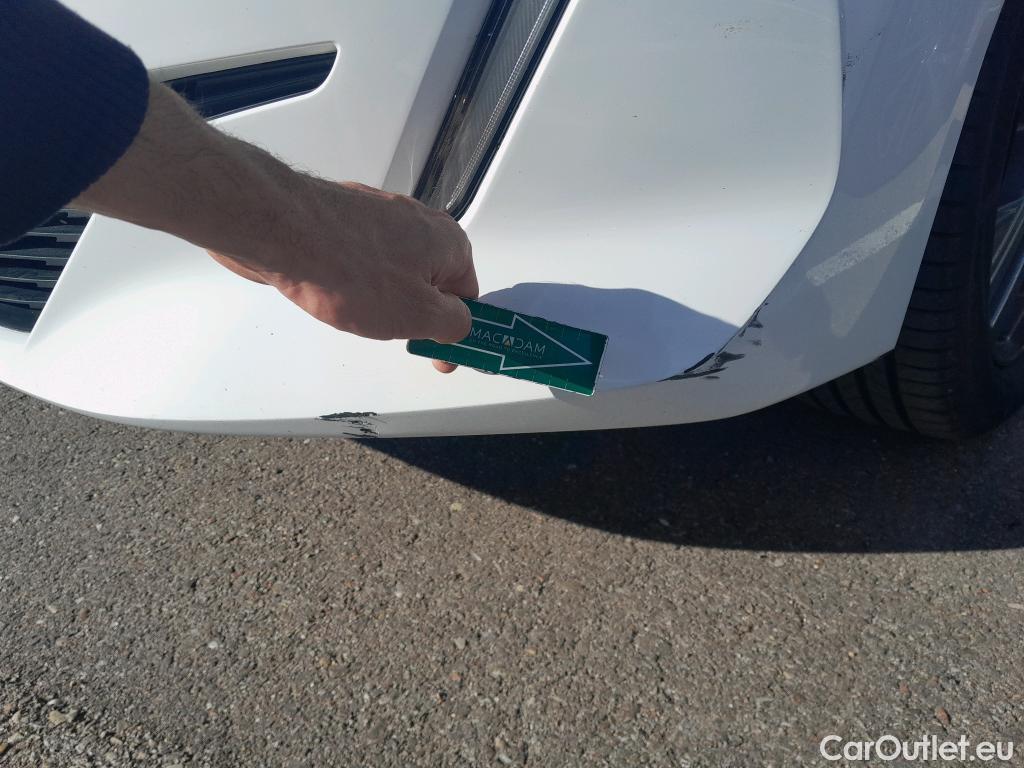  Peugeot  208 PEUGEOT  / 2019 / 5P / berlina con portón BlueHDi 73kW (100CV) Active Pack (AC) #12