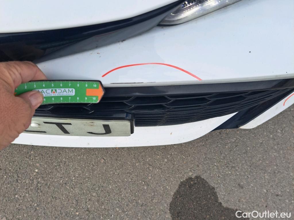  Toyota  Corolla TOYOTA  / 2019 / 5P / familiar 1.8 125H ACTIVE TECH E-CVT TOU SPORT #9