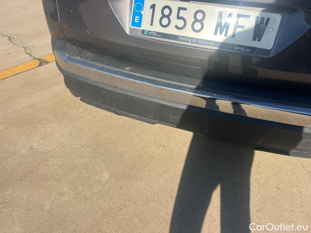  Peugeot  3008  Allure Pack 1.5 HDi 130CV AT8 E6d #27