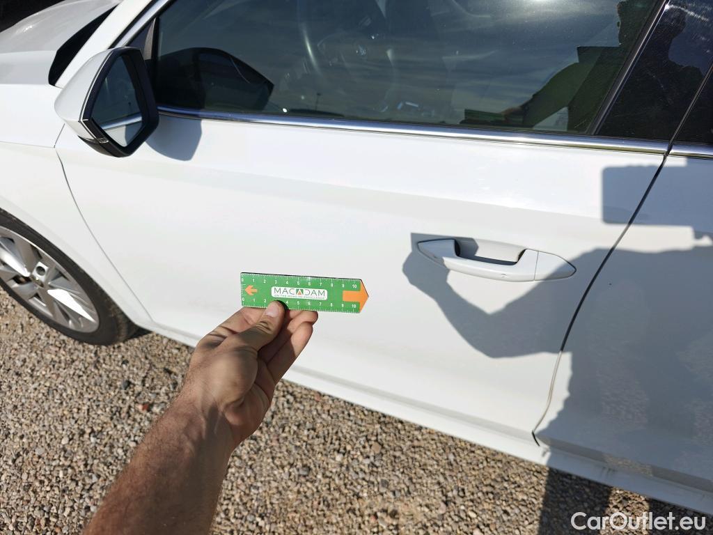  Skoda  Octavia SKODA  / 2020 / 5P / familiar Combi 2.0 TDI 110kW (150CV) DSG Style #19