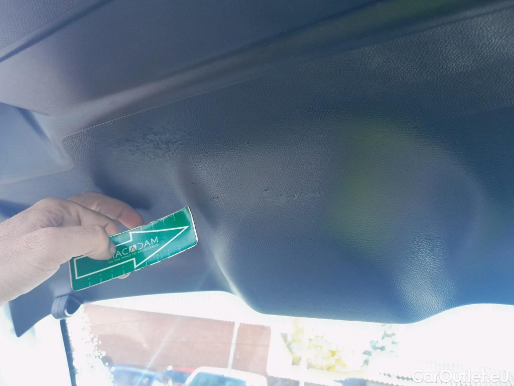  Peugeot  208 PEUGEOT  / 2019 / 5P / berlina con portón BlueHDi 73kW (100CV) Active Pack (AC) #9