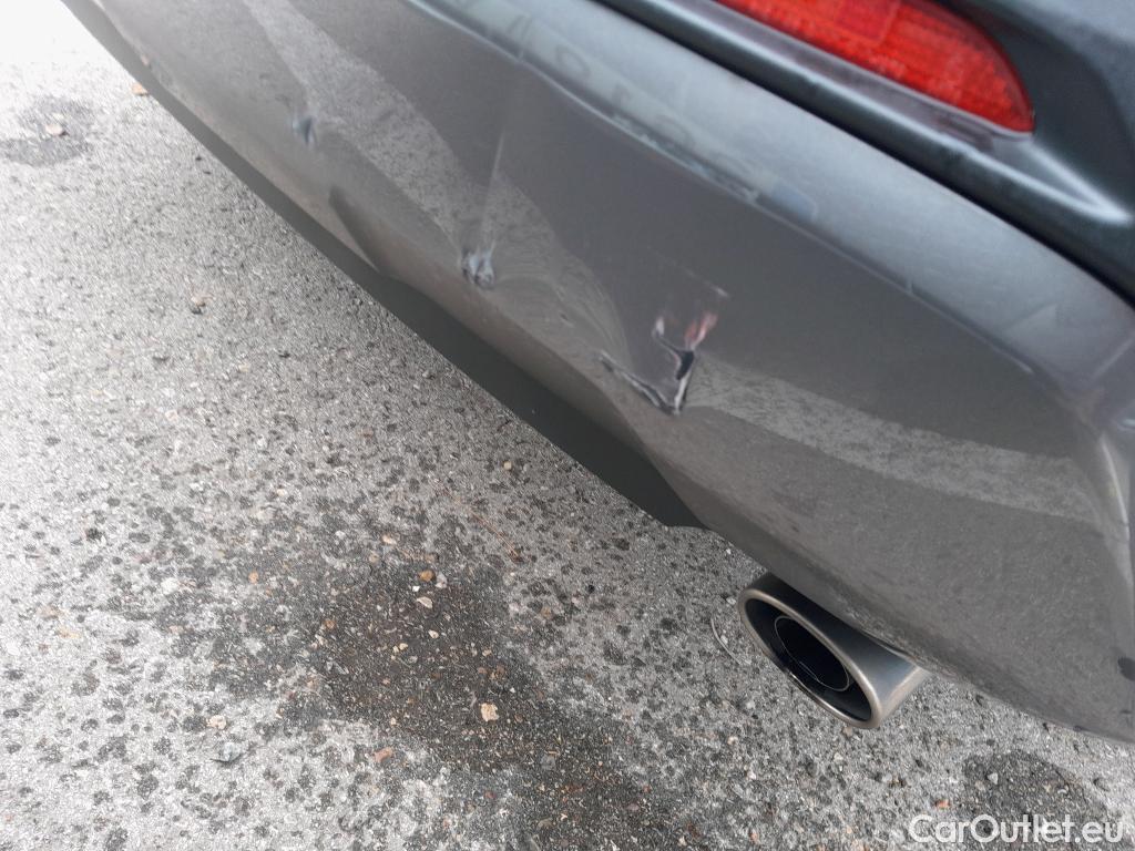  Toyota  RAV4 TOYOTA  / 2018 / 5P / todoterreno 2.5l 220H Advance 4WD #29