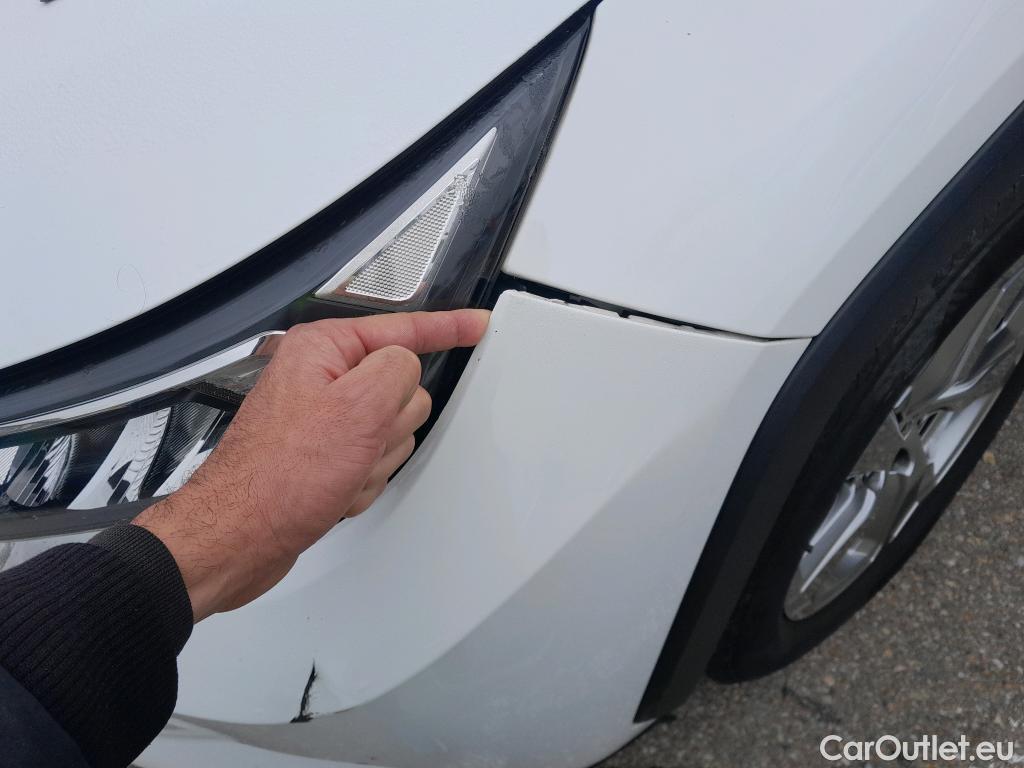  Toyota  RAV4 TOYOTA  / 2018 / 5P / todoterreno 2.5l 220H Advance 4WD #24