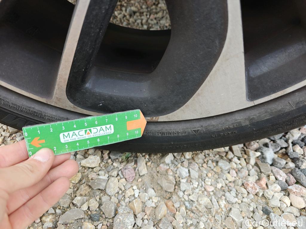  Renault  Megane RENAULT MÉGANE 5p 3G berlina con portón Bose Energy dCi 130 S&S Euro 6 #41