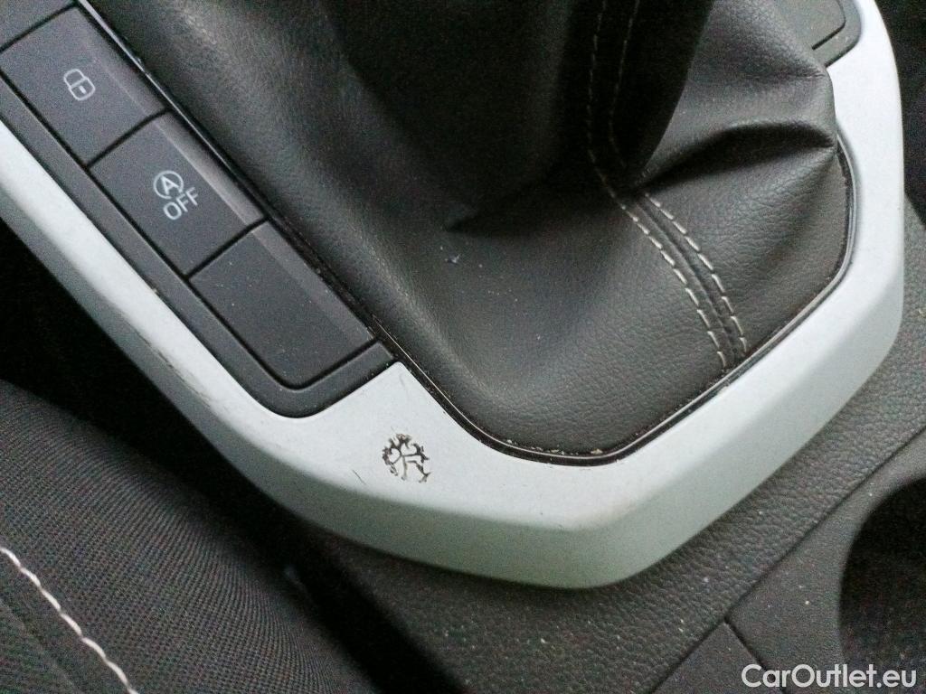  Seat  Arona SEAT  / 2017 / 5P / todoterreno 1.0 TSI 81kW (110CV) Style Plus (AC) #2