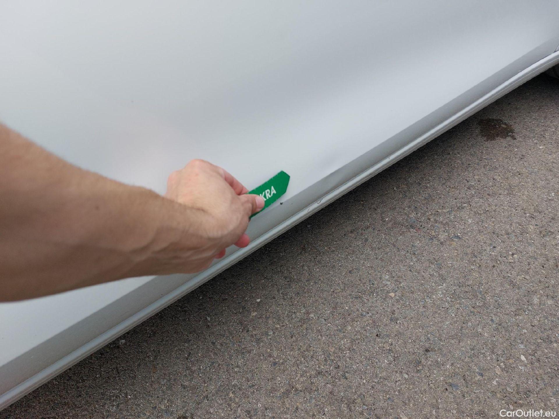  Land Rover  Discovery SEAT Nuevo León / 2020 / 5P / berlina con portón 2.0 TDI 85kW S&S Style Go (AC3) #26