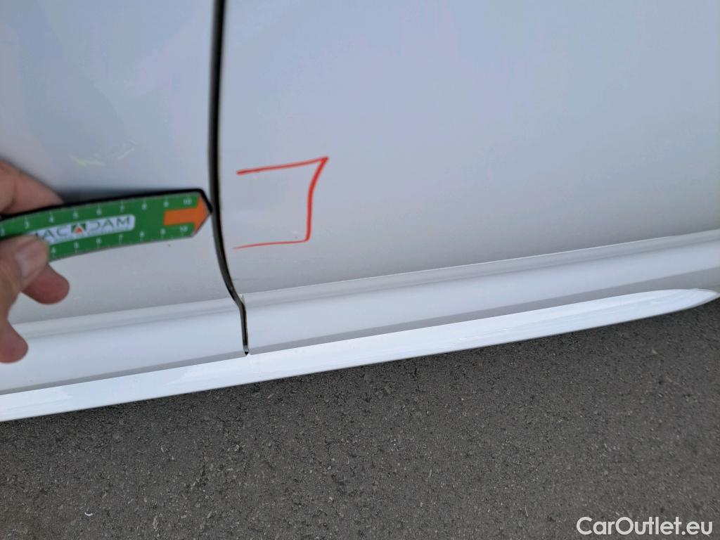  Toyota  Corolla TOYOTA  / 2019 / 5P / familiar 1.8 125H ACTIVE TECH E-CVT TOU SPORT #2