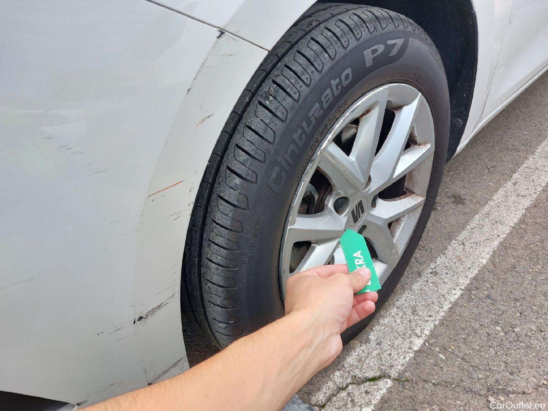  Land Rover  Discovery SEAT Nuevo León / 2020 / 5P / berlina con portón 2.0 TDI 85kW S&S Style Go (AC3) #8