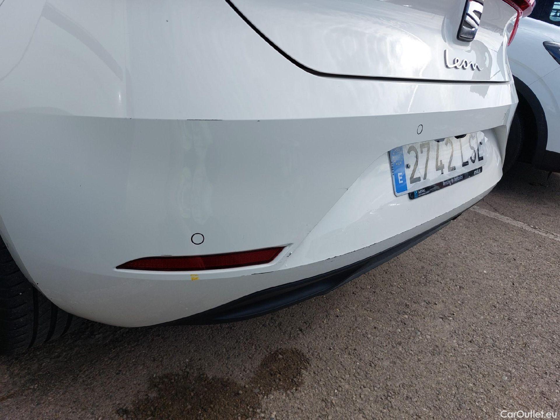  Land Rover  Discovery SEAT Nuevo León / 2020 / 5P / berlina con portón 2.0 TDI 85kW S&S Style Go (AC3) #16