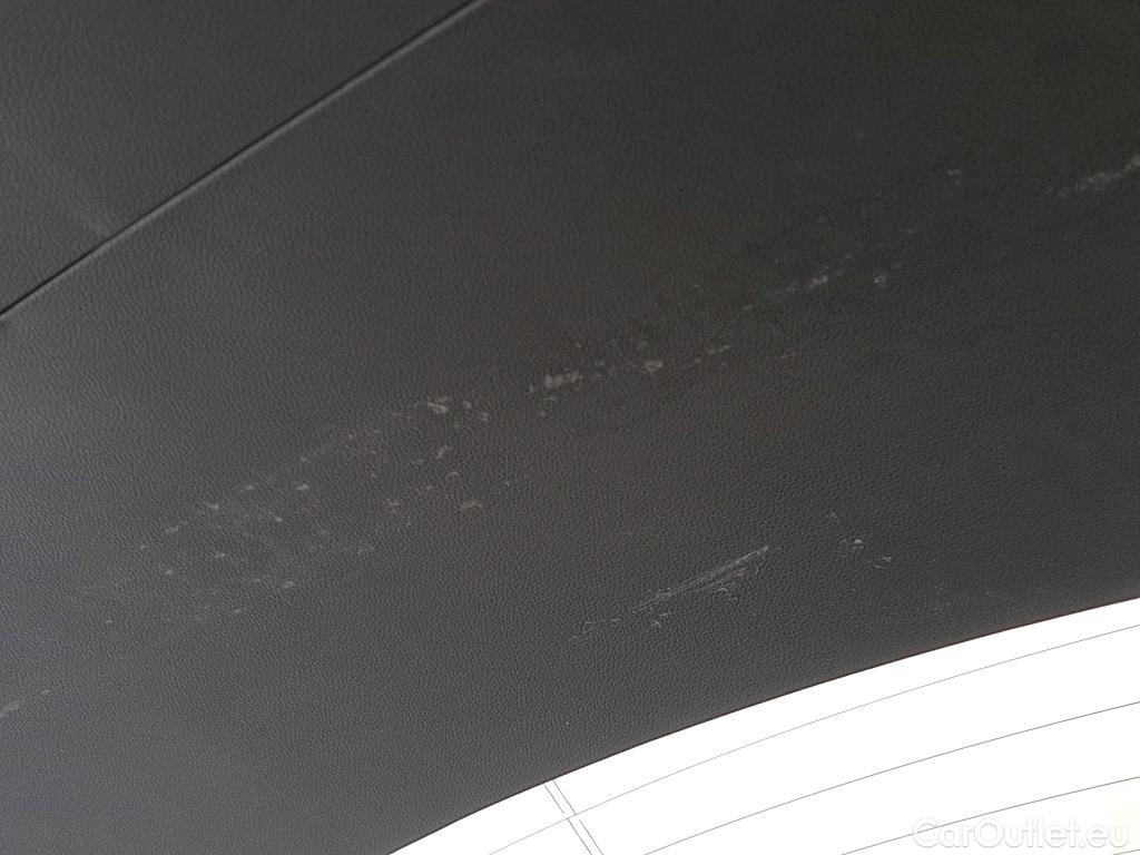  Renault  Captur RENAULT  / 2019 / 5P / todoterreno Intens TCe 90 (AC) #17