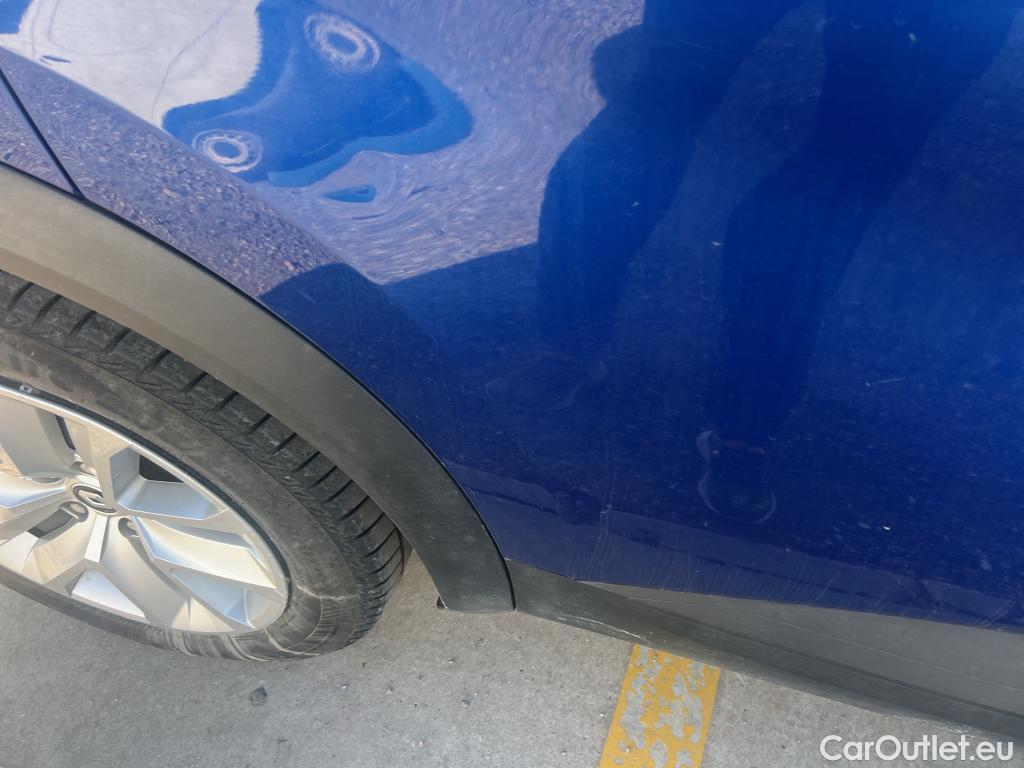  Renault  Captur RENAULT  / 2020 / 5P / todoterreno Intens TCe 90 #3