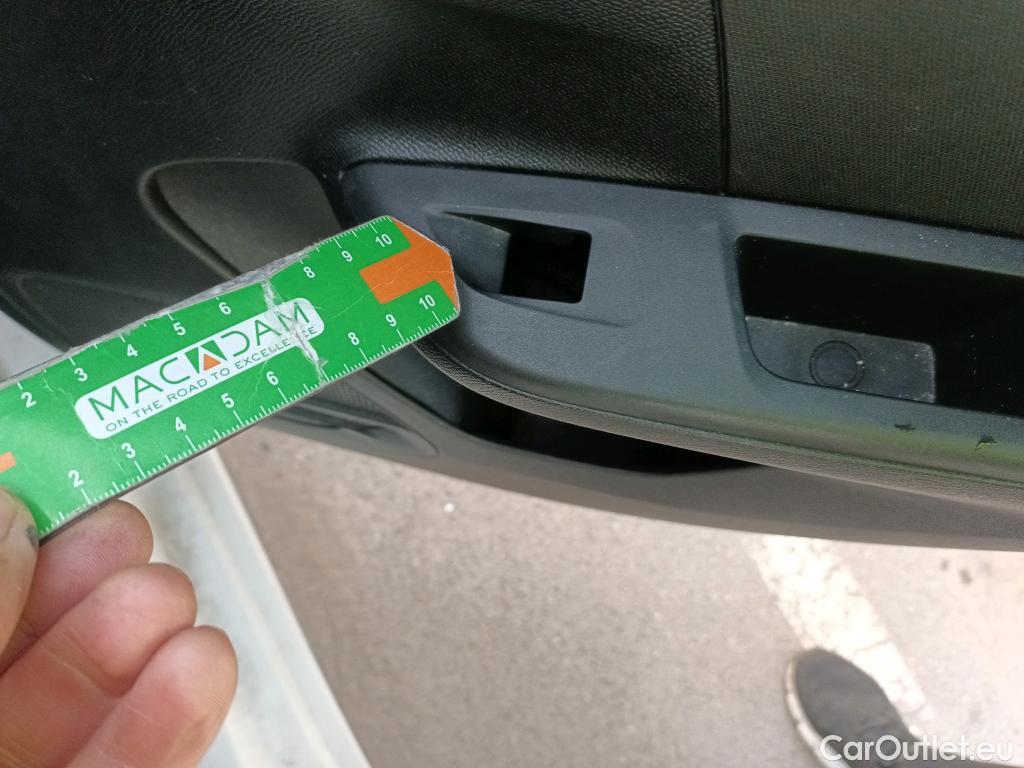  Opel  Corsa OPEL  1.2T XHL 74kW (100CV) Elegance #14