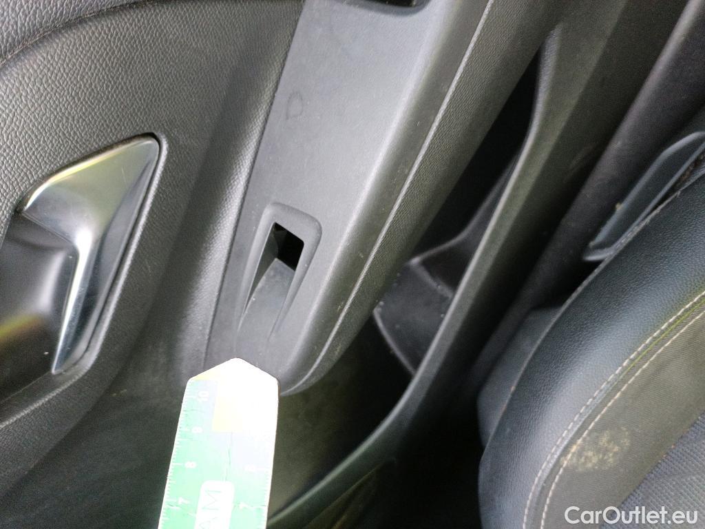  Opel  Corsa OPEL  1.2T XHL 74kW (100CV) Elegance #15