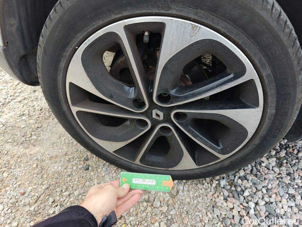  Renault  Megane RENAULT MÉGANE 5p 3G berlina con portón Bose Energy dCi 130 S&S Euro 6 #39