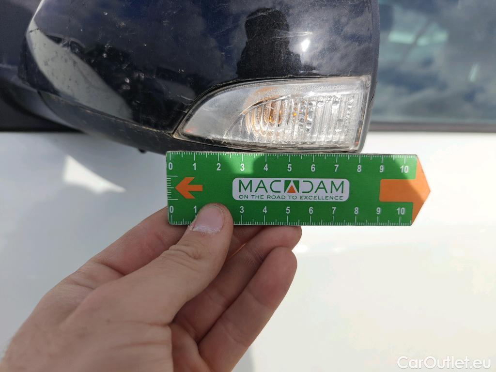  Renault  Megane RENAULT MÉGANE 5p 3G berlina con portón Bose Energy dCi 130 S&S Euro 6 #3