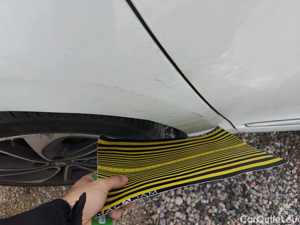  Renault  Megane RENAULT MÉGANE 5p 3G berlina con portón Bose Energy dCi 130 S&S Euro 6 #7