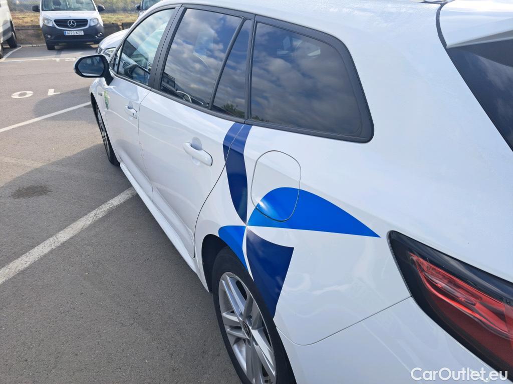  Toyota  Corolla TOYOTA  / 2019 / 5P / familiar 1.8 125H ACTIVE TECH E-CVT TOU SPORT #5