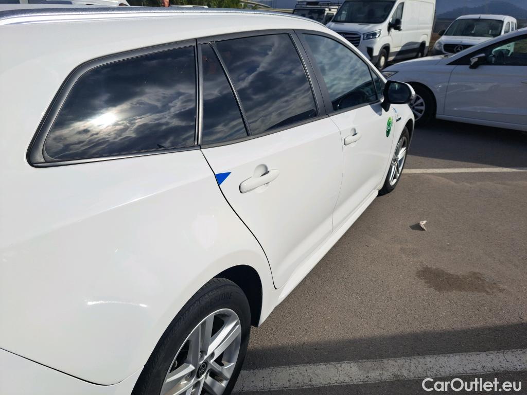  Toyota  Corolla TOYOTA  / 2019 / 5P / familiar 1.8 125H ACTIVE TECH E-CVT TOU SPORT #4