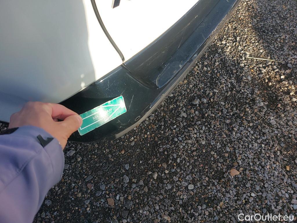  Toyota  RAV4 TOYOTA  / 2018 / 5P / todoterreno 2.5l 220H Style 4WD #4