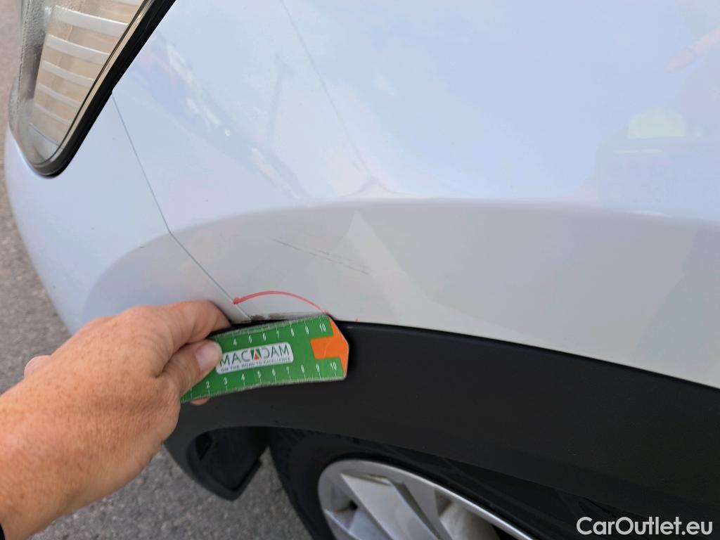  Renault  Captur RENAULT  / 2019 / 5P / todoterreno Intens TCe 90 (AC) #27