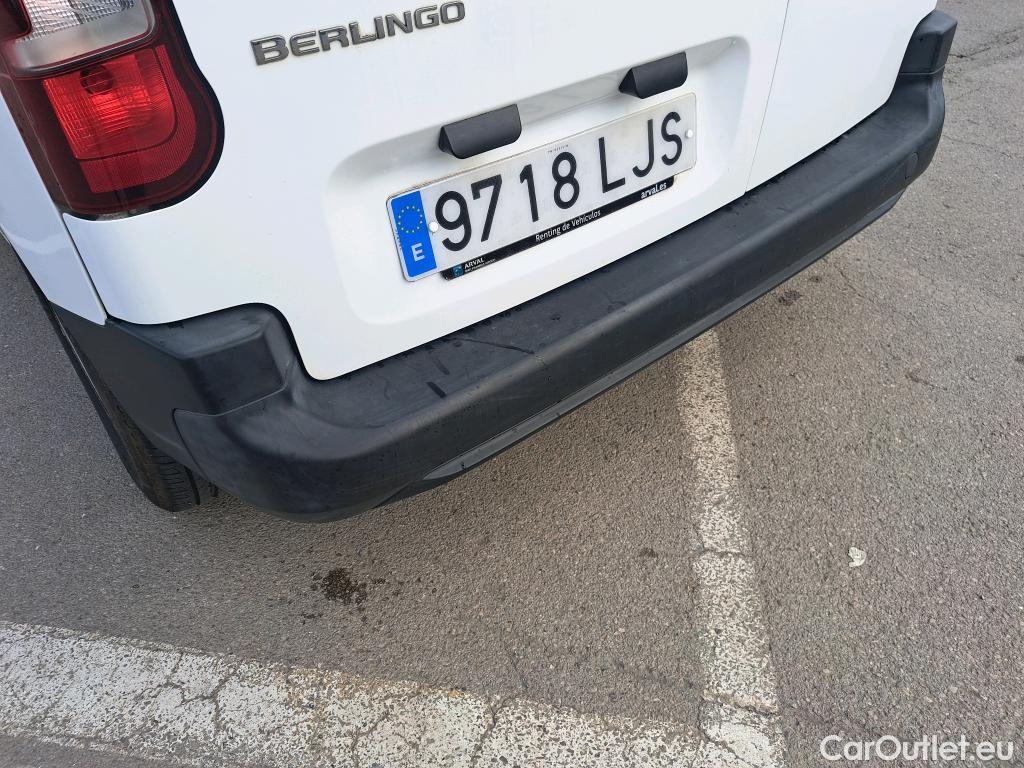  Citroen  Berlingo CITROEN  / 2018 / 4P / combi Talla M BlueHDi 100 S&S LIVE (AC) #30