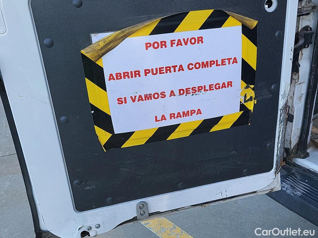  Fiat  Ducato FIAT  / 2014 / 4P / furgón 35 2.3 Multijet Furgón Largo Alto 96kW #51