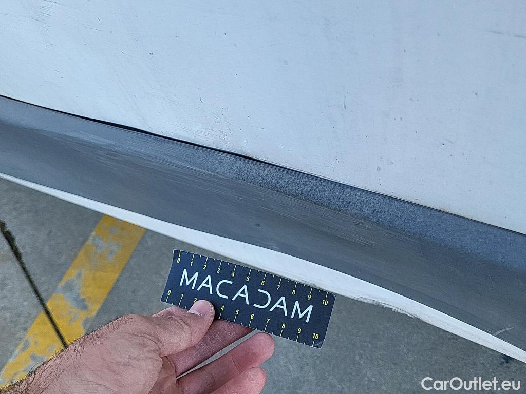  Fiat  Ducato FIAT  / 2014 / 4P / furgón 35 2.3 Multijet Furgón Largo Alto 96kW #80