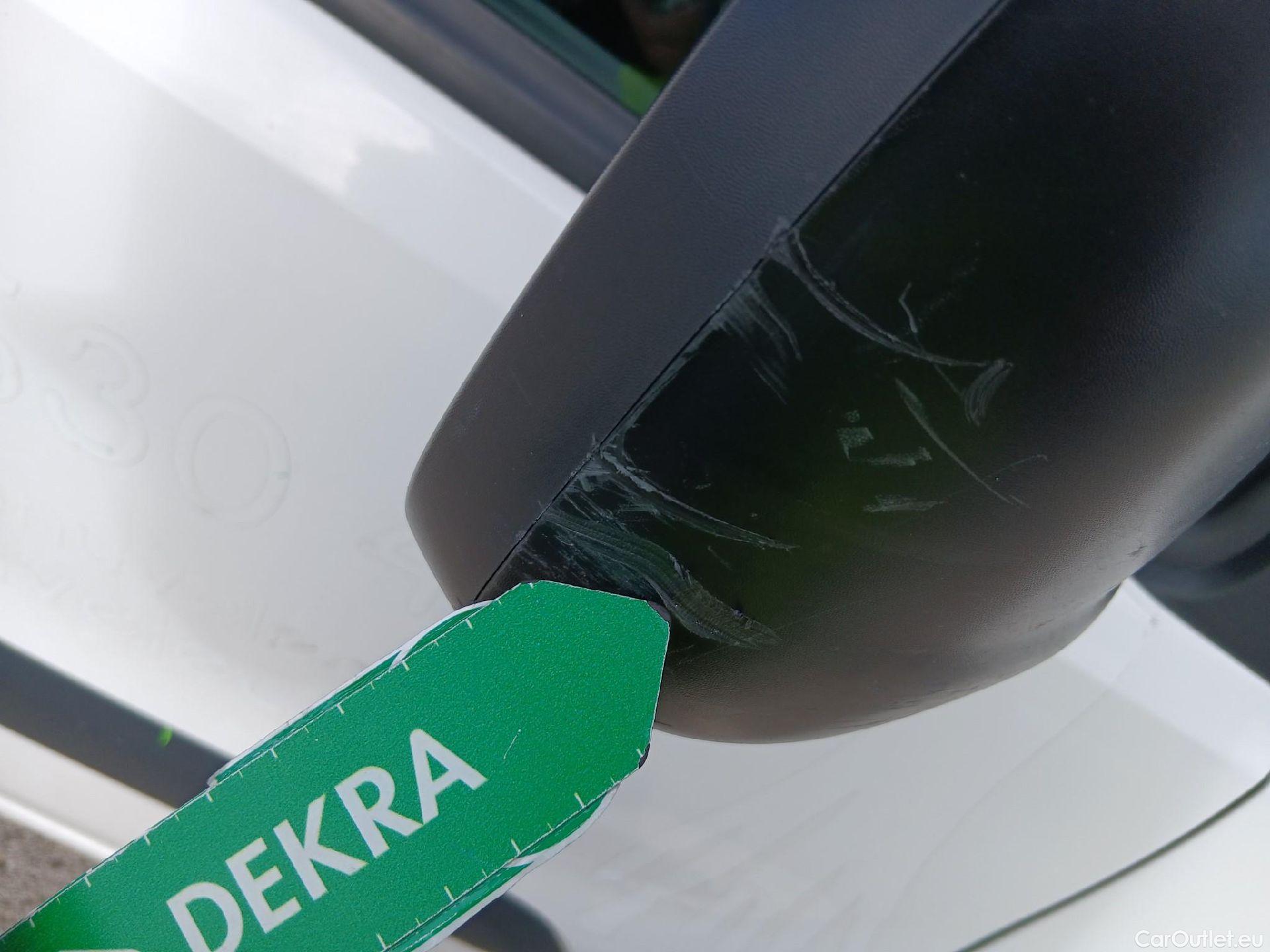  Citroen  Berlingo CITROEN  / 2015 / 3P / furgón derivado de turismo BlueHDi 74KW (100CV) #36