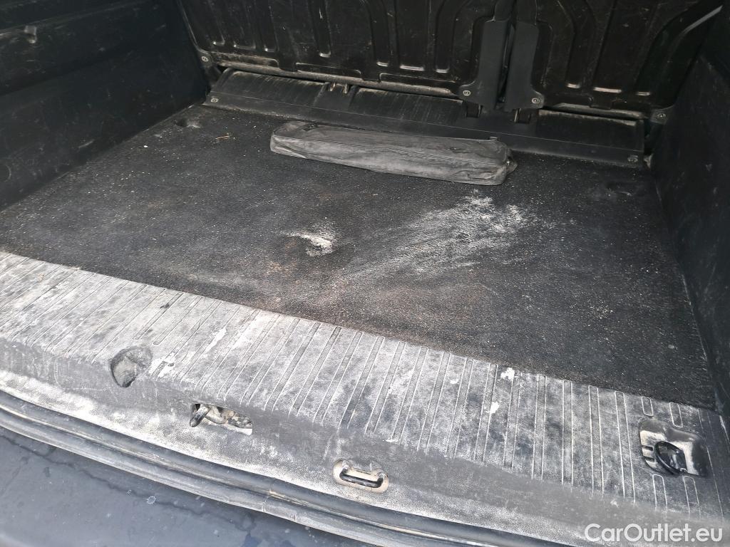  Citroen  Berlingo CITROEN  / 2018 / 4P / combi Talla M BlueHDi 100 S&S LIVE (AC) #16