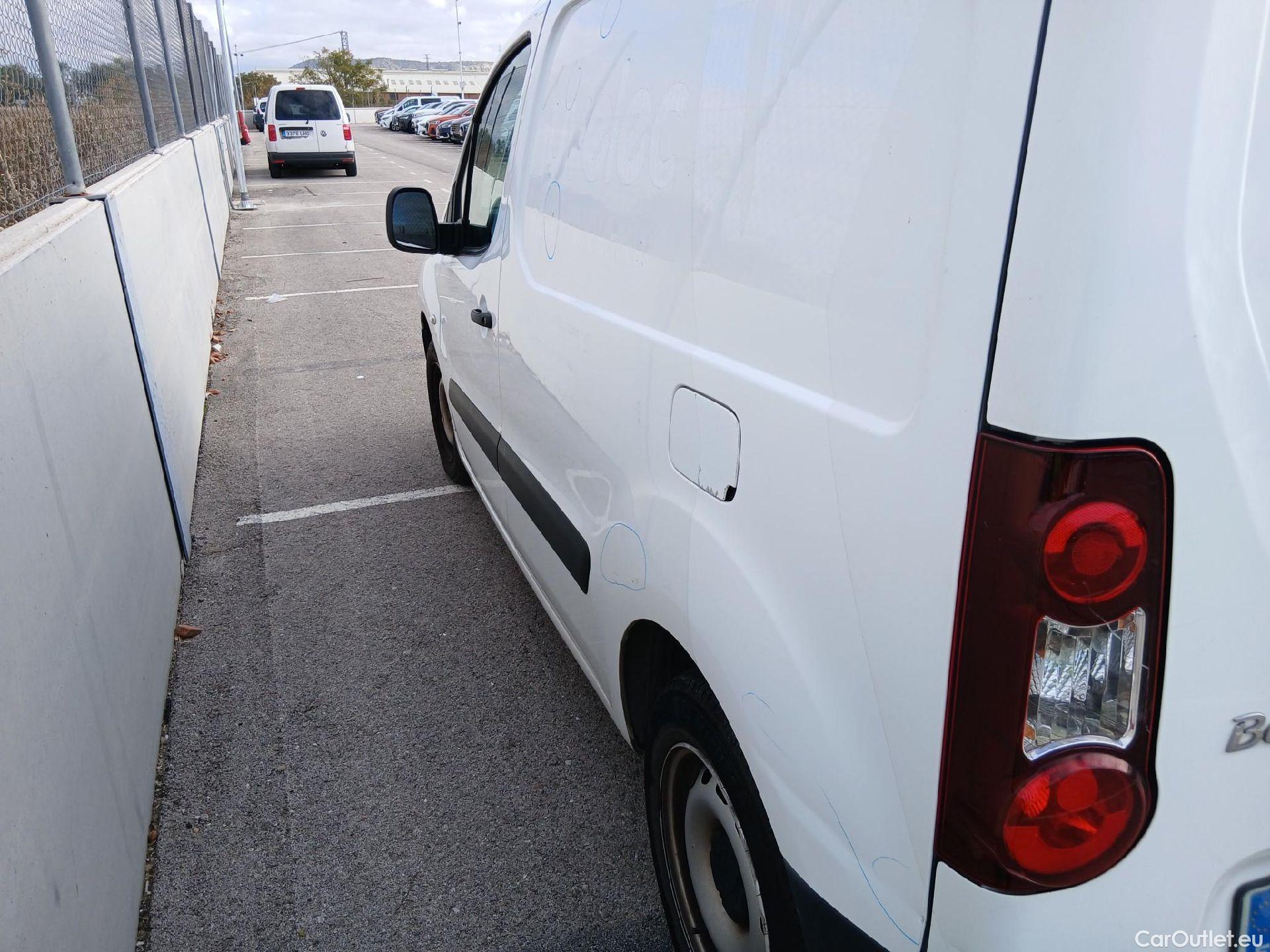  Citroen  Berlingo CITROEN  / 2015 / 3P / furgón derivado de turismo BlueHDi 74KW (100CV) #21