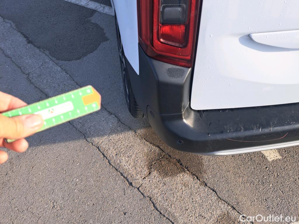  Citroen  Berlingo CITROEN  / 2018 / 5P / combi Talla M BlueHDi 100 S&S FEEL PACK (IND) #40