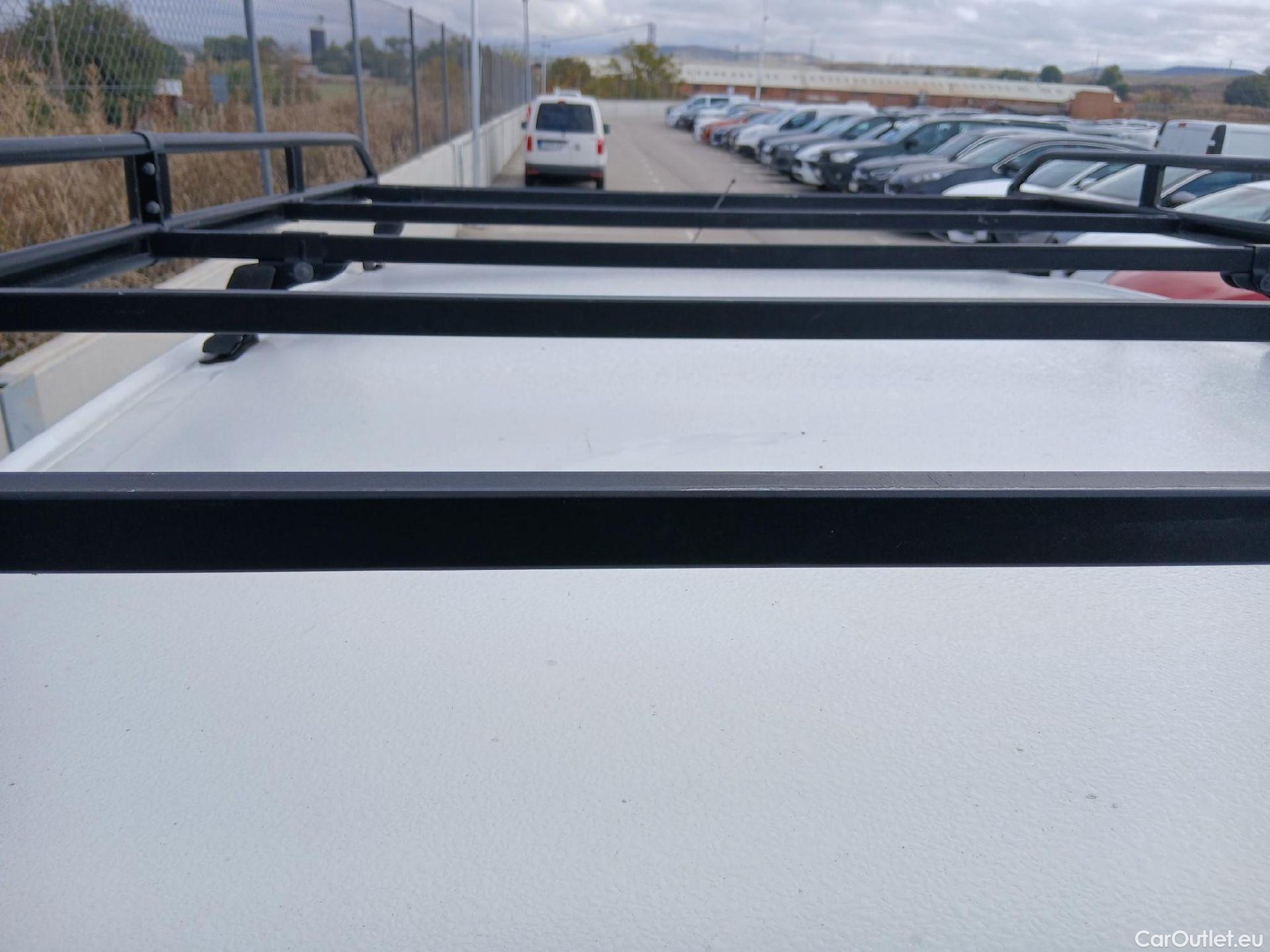  Citroen  Berlingo CITROEN  / 2015 / 3P / furgón derivado de turismo BlueHDi 74KW (100CV) #10