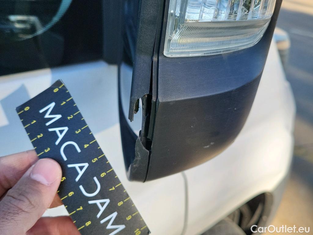  Fiat  Ducato FIAT  / 2014 / 4P / furgón 35 2.3 Multijet Furgón Largo Alto 96kW #37