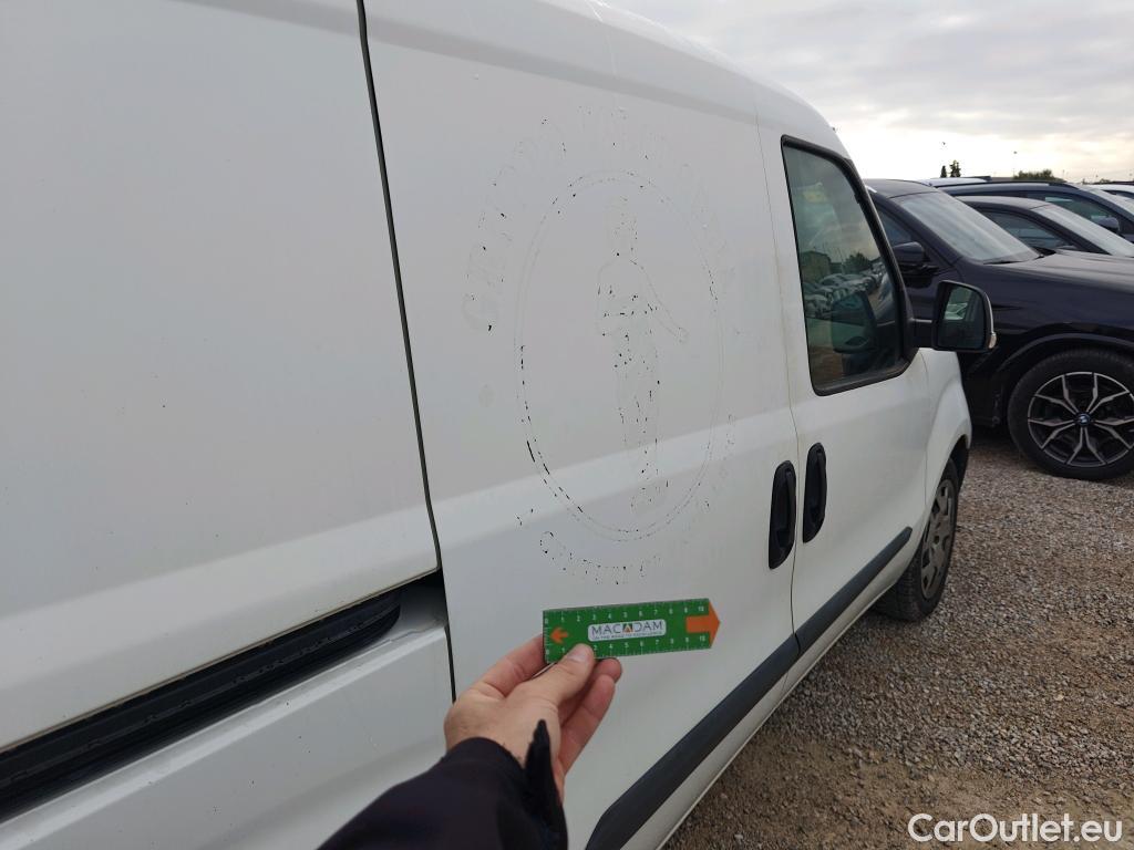  Fiat  Doblo FIAT Doblò Cargo/2015/4P/furgón derivado de turismo Cargo Maxi SX 1.6 Mjet 78kW (105CV) #10