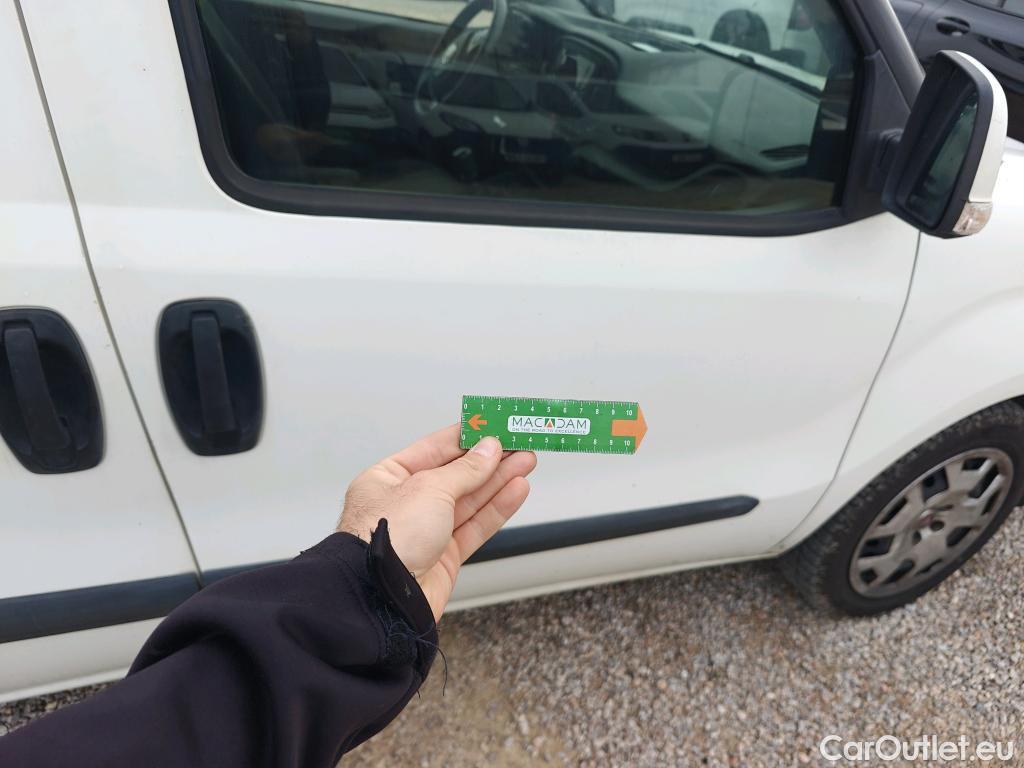  Fiat  Doblo FIAT Doblò Cargo/2015/4P/furgón derivado de turismo Cargo Maxi SX 1.6 Mjet 78kW (105CV) #29