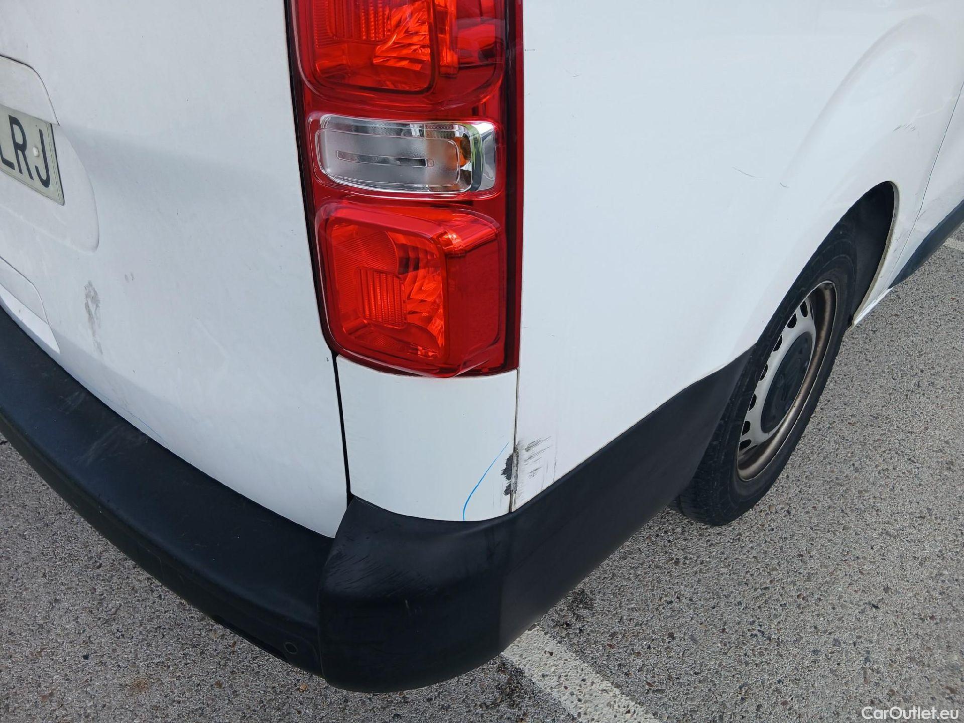  Citroen  Jumpy CITROEN  / 2016 / 4P / combi Combi Talla XL BlueHDi 120 S&S Confort #37