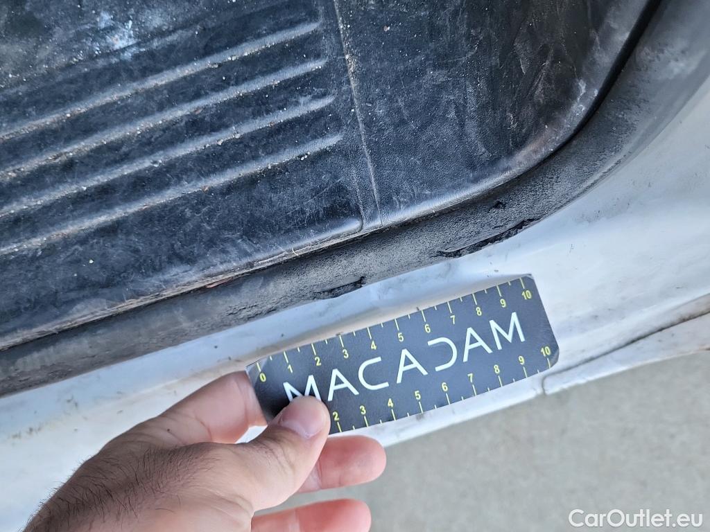  Fiat  Ducato FIAT  / 2014 / 4P / furgón 35 2.3 Multijet Furgón Largo Alto 96kW #35