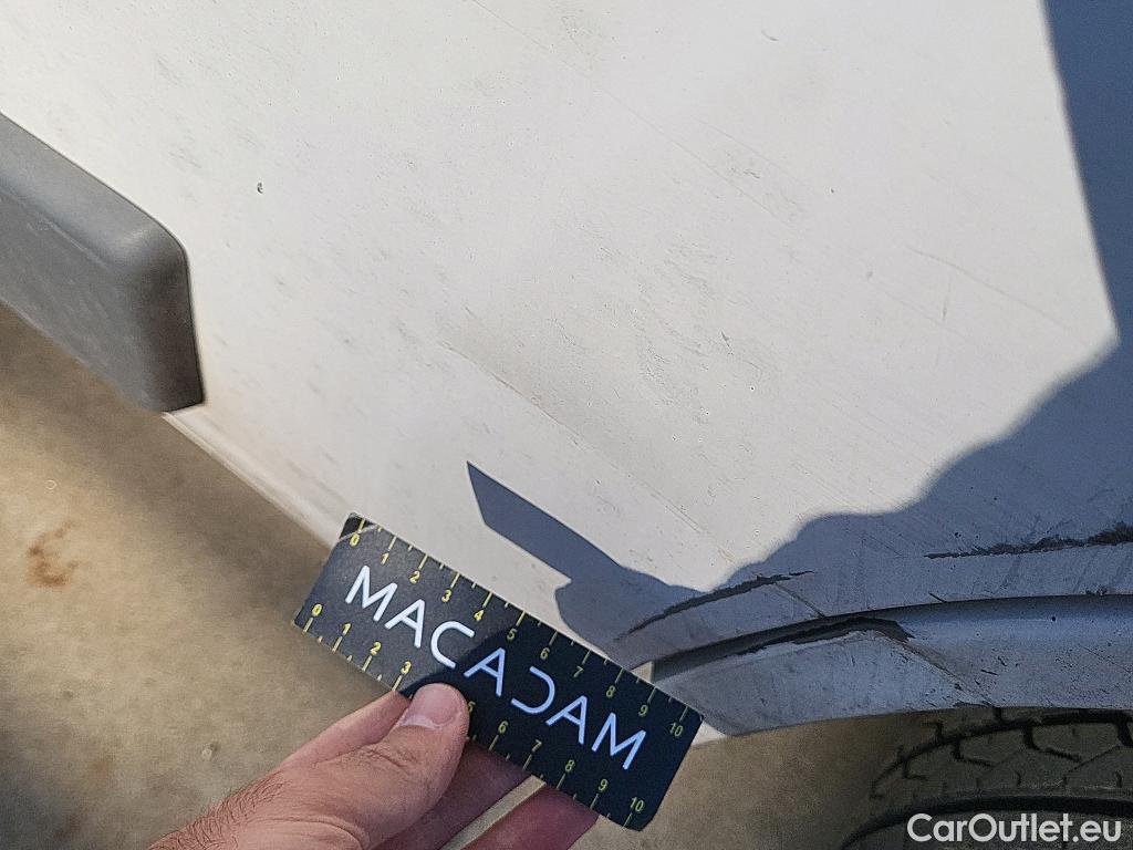  Fiat  Ducato FIAT  / 2014 / 4P / furgón 35 2.3 Multijet Furgón Largo Alto 96kW #39