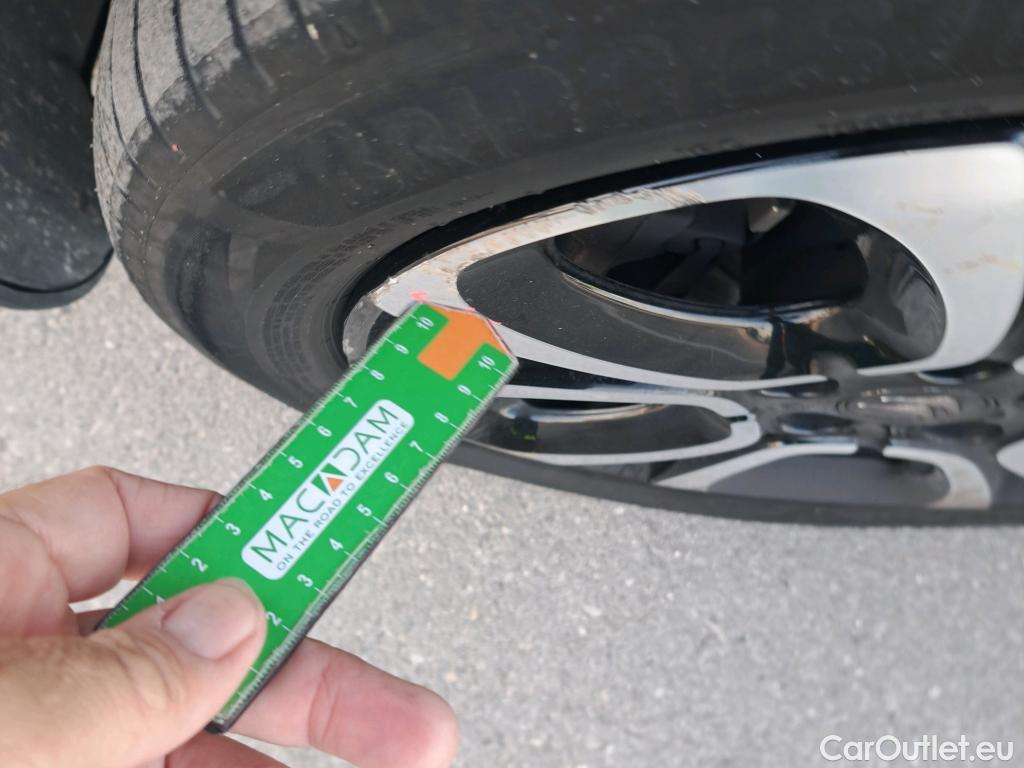  Citroen  Berlingo CITROEN  / 2018 / 5P / combi Talla M BlueHDi 100 S&S FEEL PACK (IND) #22