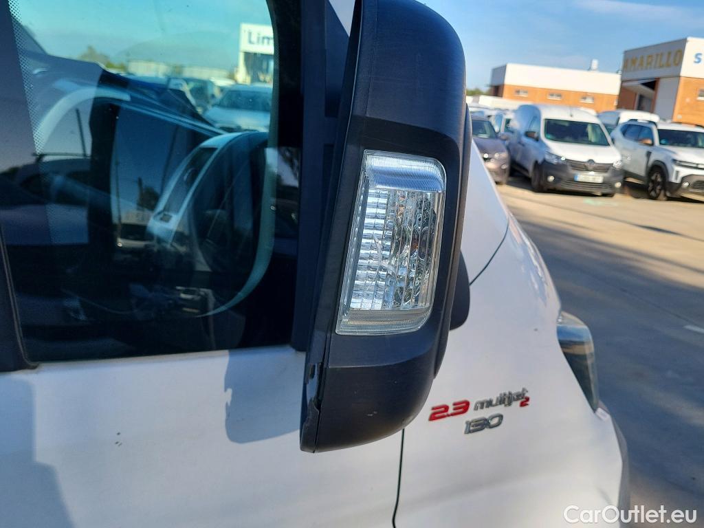  Fiat  Ducato FIAT  / 2014 / 4P / furgón 35 2.3 Multijet Furgón Largo Alto 96kW #36