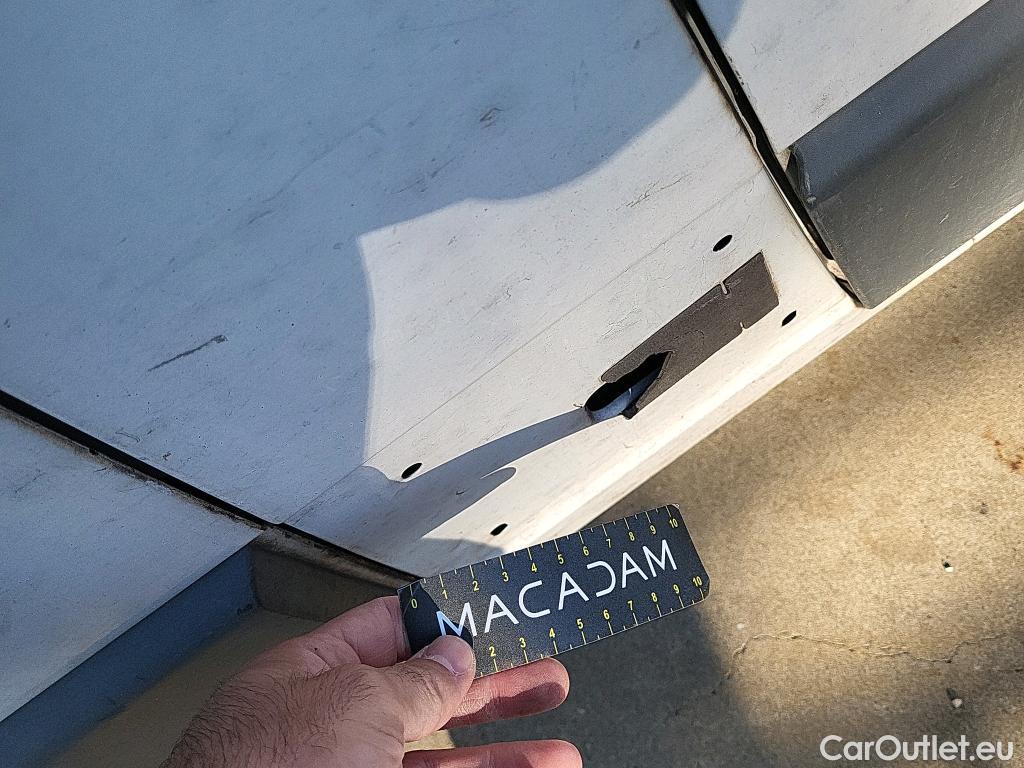  Fiat  Ducato FIAT  / 2014 / 4P / furgón 35 2.3 Multijet Furgón Largo Alto 96kW #58