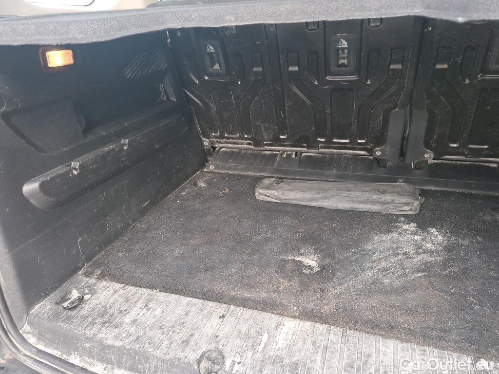  Citroen  Berlingo CITROEN  / 2018 / 4P / combi Talla M BlueHDi 100 S&S LIVE (AC) #21