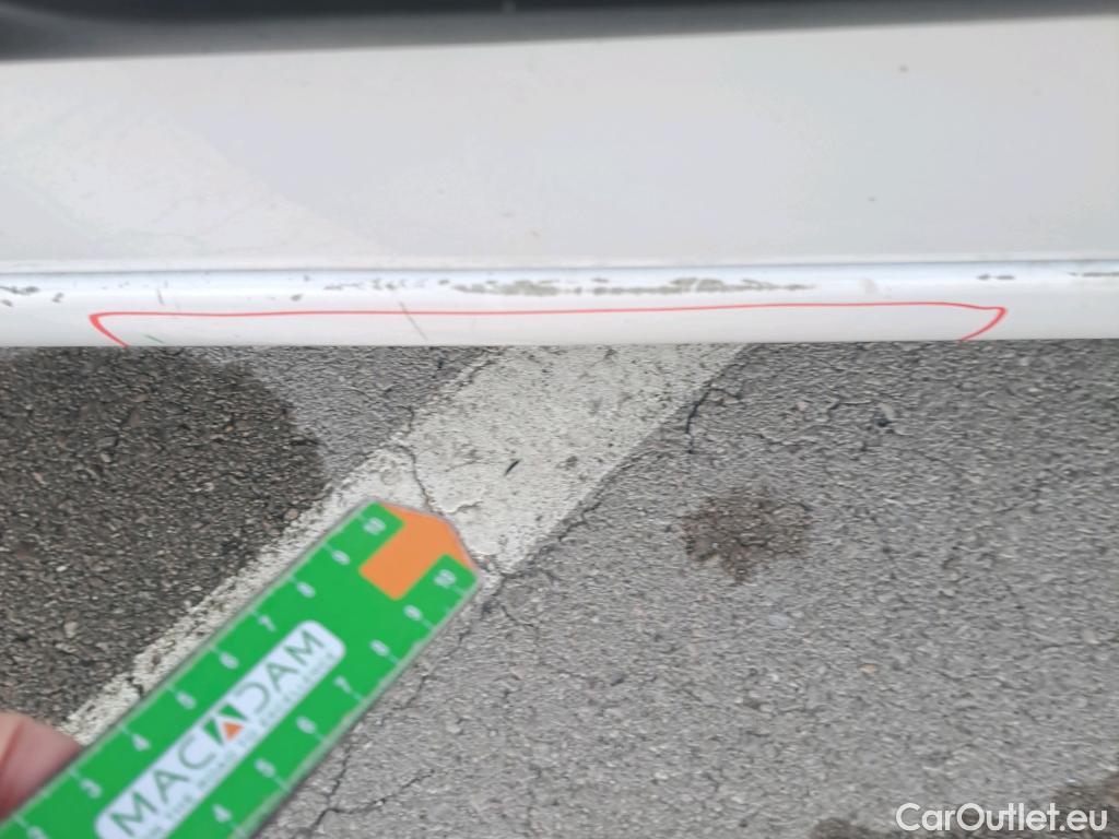  Citroen  Berlingo CITROEN  / 2018 / 5P / combi Talla M BlueHDi 100 S&S FEEL PACK (IND) #32