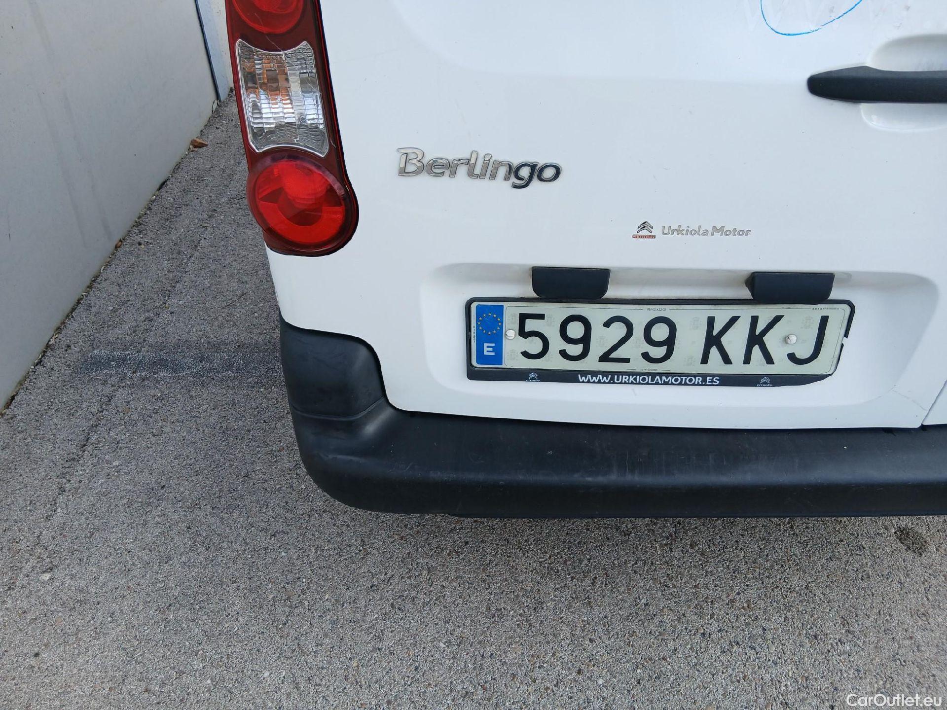  Citroen  Berlingo CITROEN  / 2015 / 3P / furgón derivado de turismo BlueHDi 74KW (100CV) #26